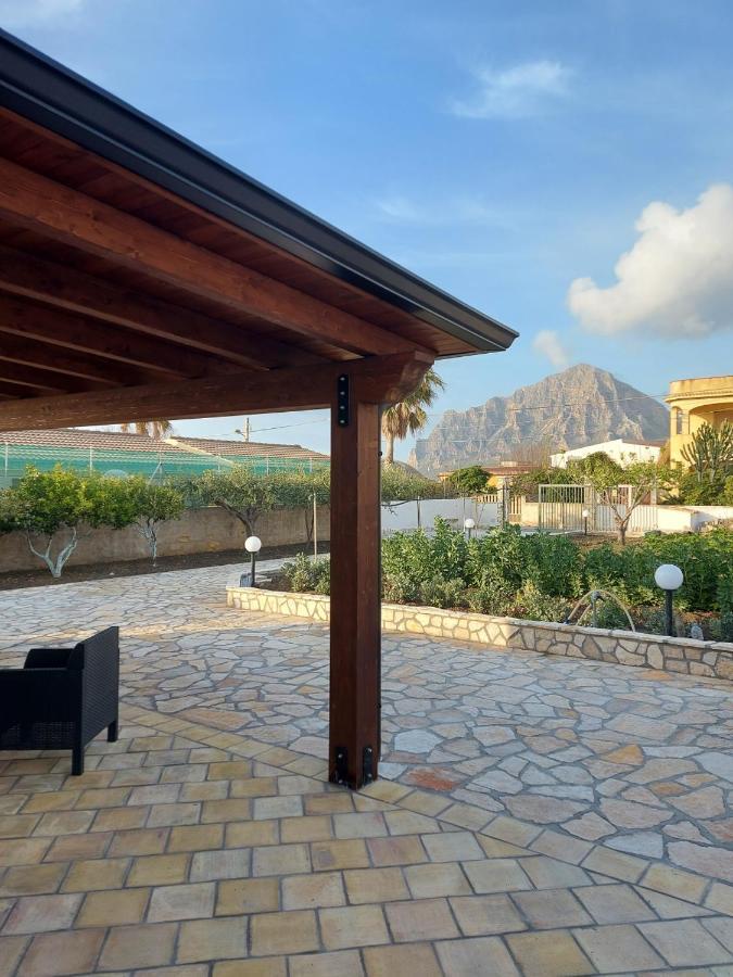 Casa Vacanze Dorotea Valderice Exterior foto