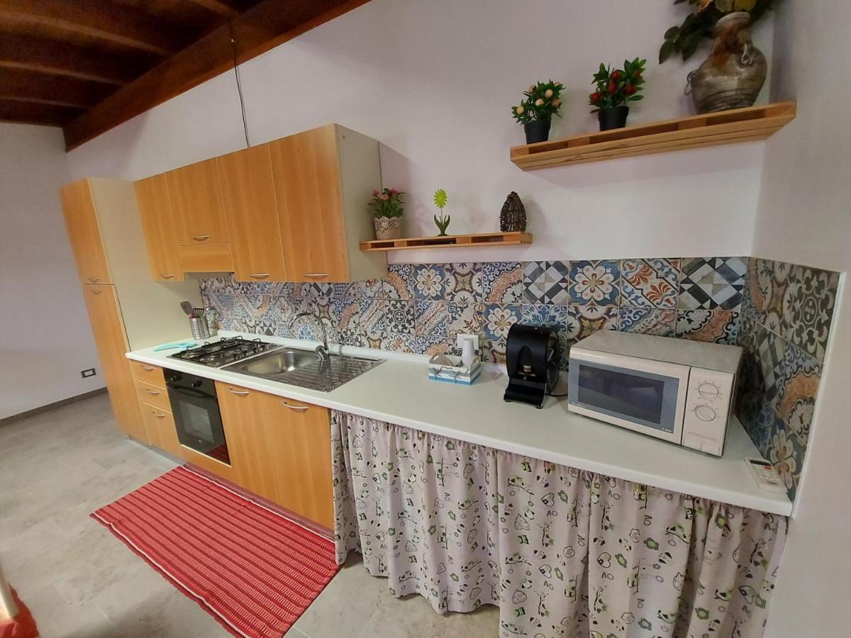 Casa Vacanze Dorotea Valderice Exterior foto